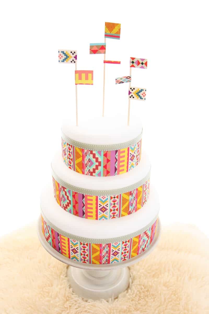 DIY Free Printable Edible Icing Paper Cake Design Ideas Free Downloads DIY Wedding Blog UK Wedding Blog Bespoke Bride Wedding Blog